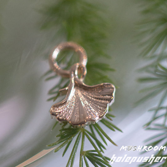 MUSHROOM Gingko Charm (Yellow Gold)